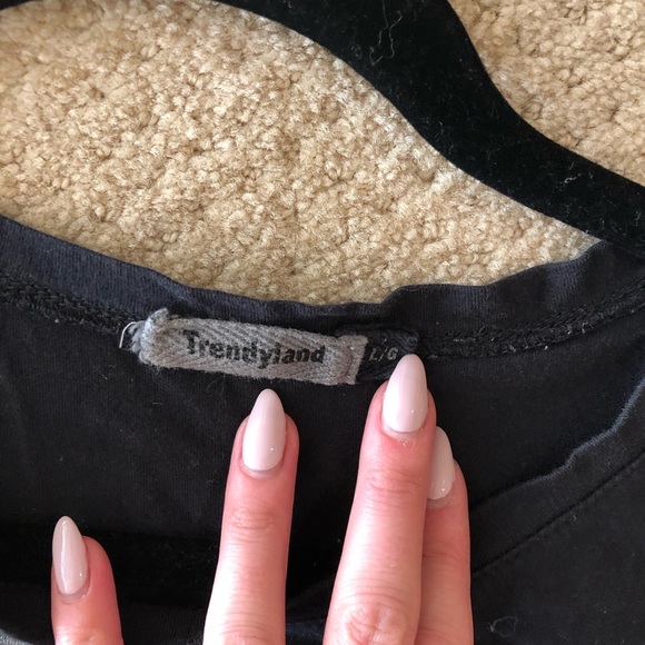 Moon Cycle Black Top - Picture 4 of 4